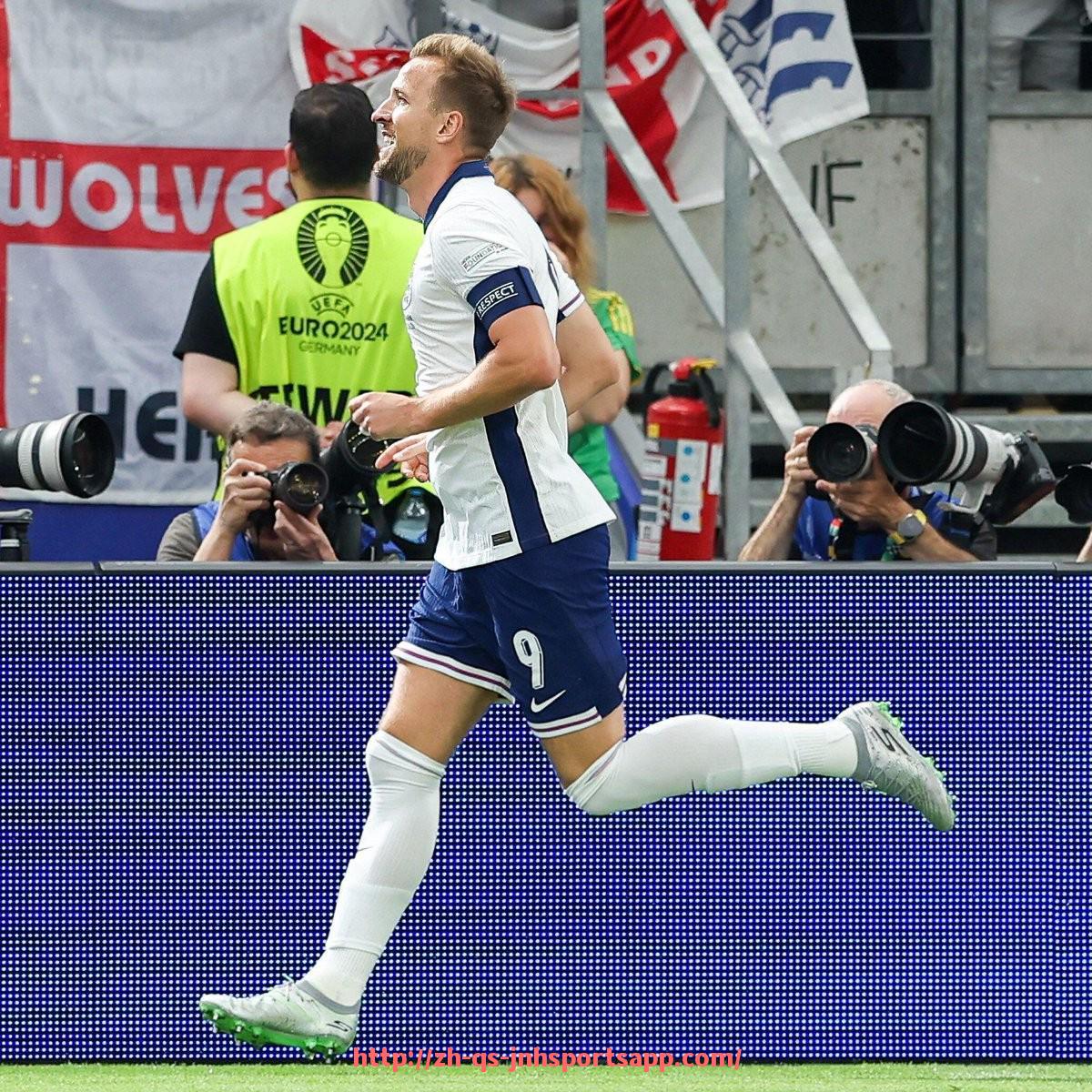 金年会app-世俱杯冠军球队积分榜分析：胜场与净胜球的综合考量